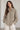 Damenbluse mit Streifen und Schluppenkragen - Beige
