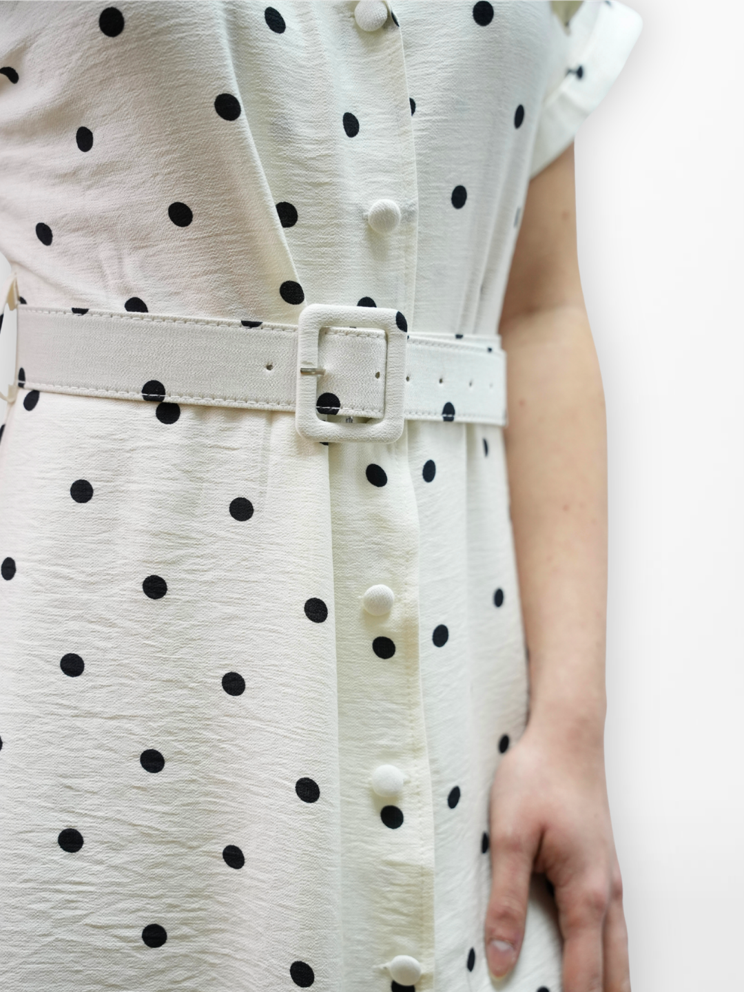 Maxi-Hemdblusenkleid mit Polka-Dots und Gürtel