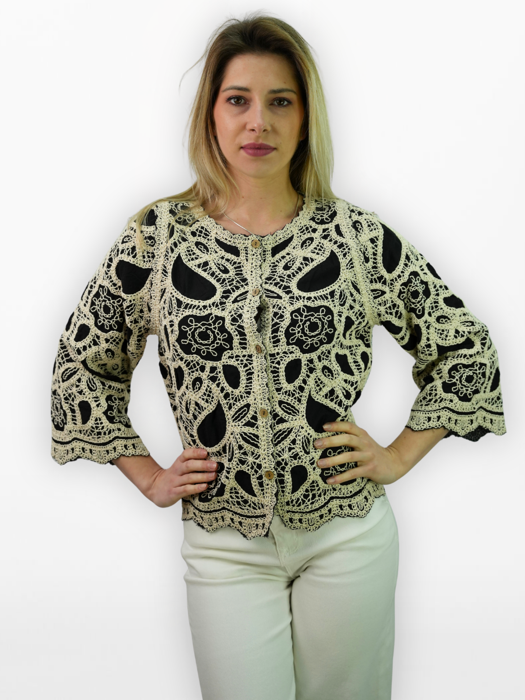Veste en Dentelle Crochet Beige & Noir Manches 3/4