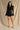 Ensemble chic avec blouse en dentelle et short portefeuille - Noir
